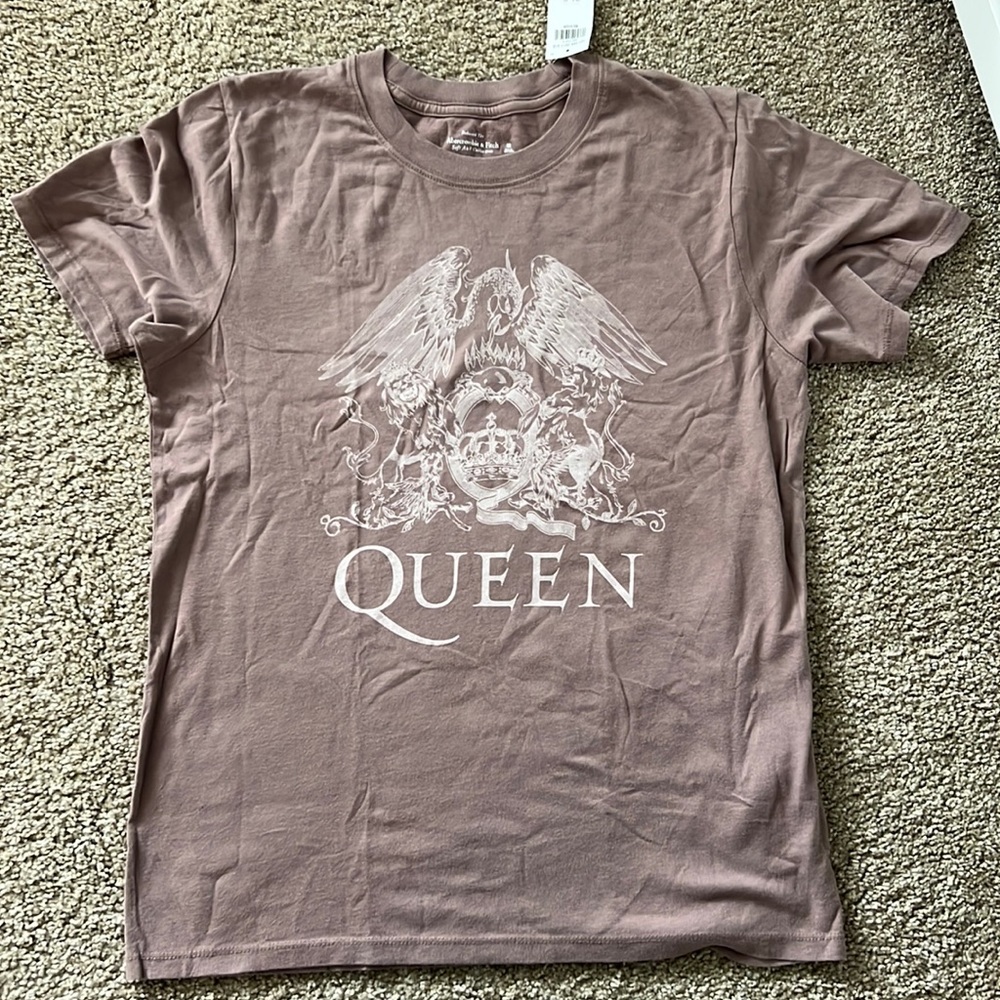 Abercrombie queen shirt